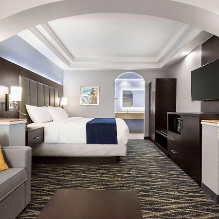 Days Inn & Suites By Wyndham Houston Hobby Airport Dış mekan fotoğraf