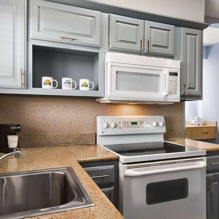 Days Inn & Suites By Wyndham Houston Hobby Airport Dış mekan fotoğraf