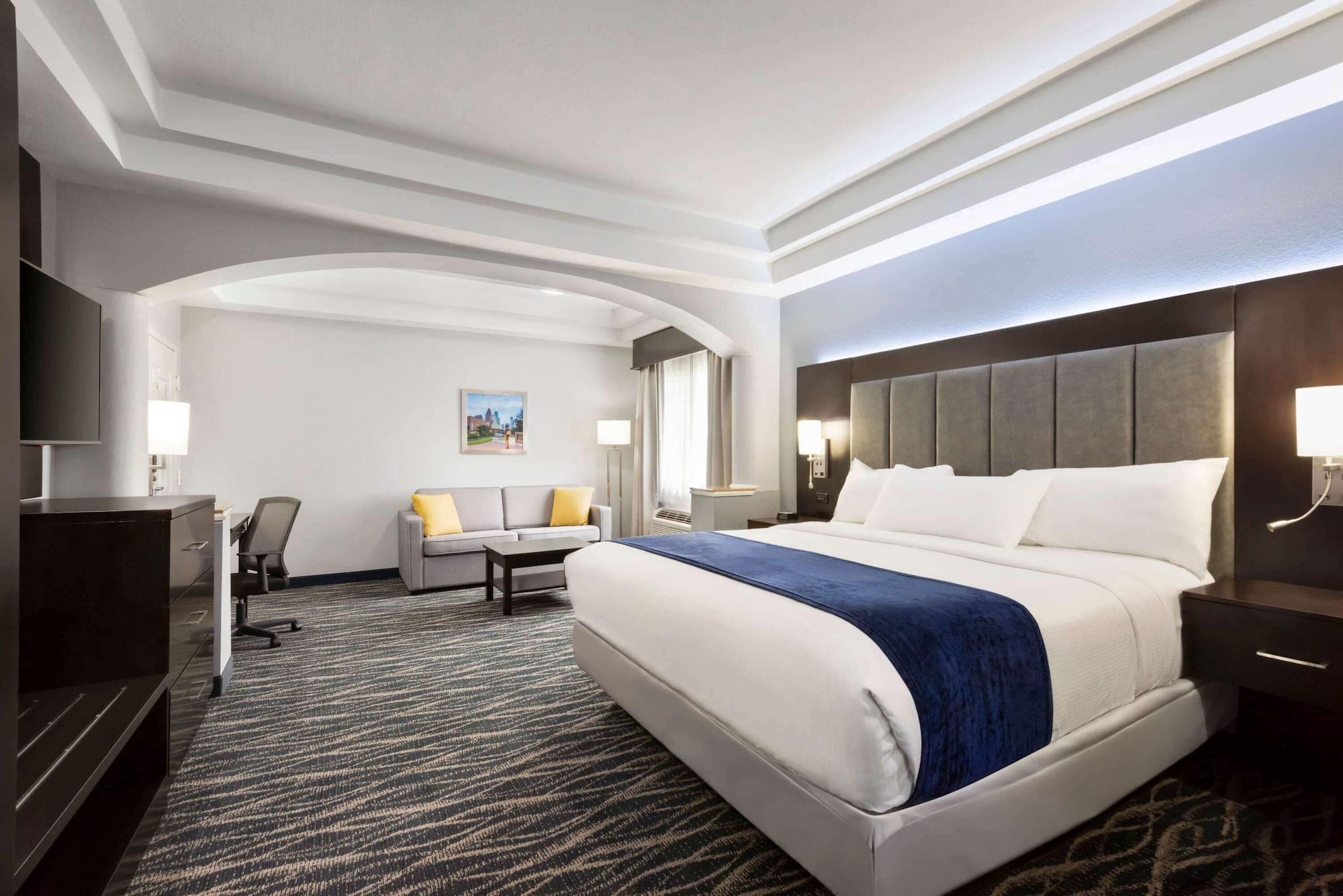 Days Inn & Suites By Wyndham Houston Hobby Airport Dış mekan fotoğraf