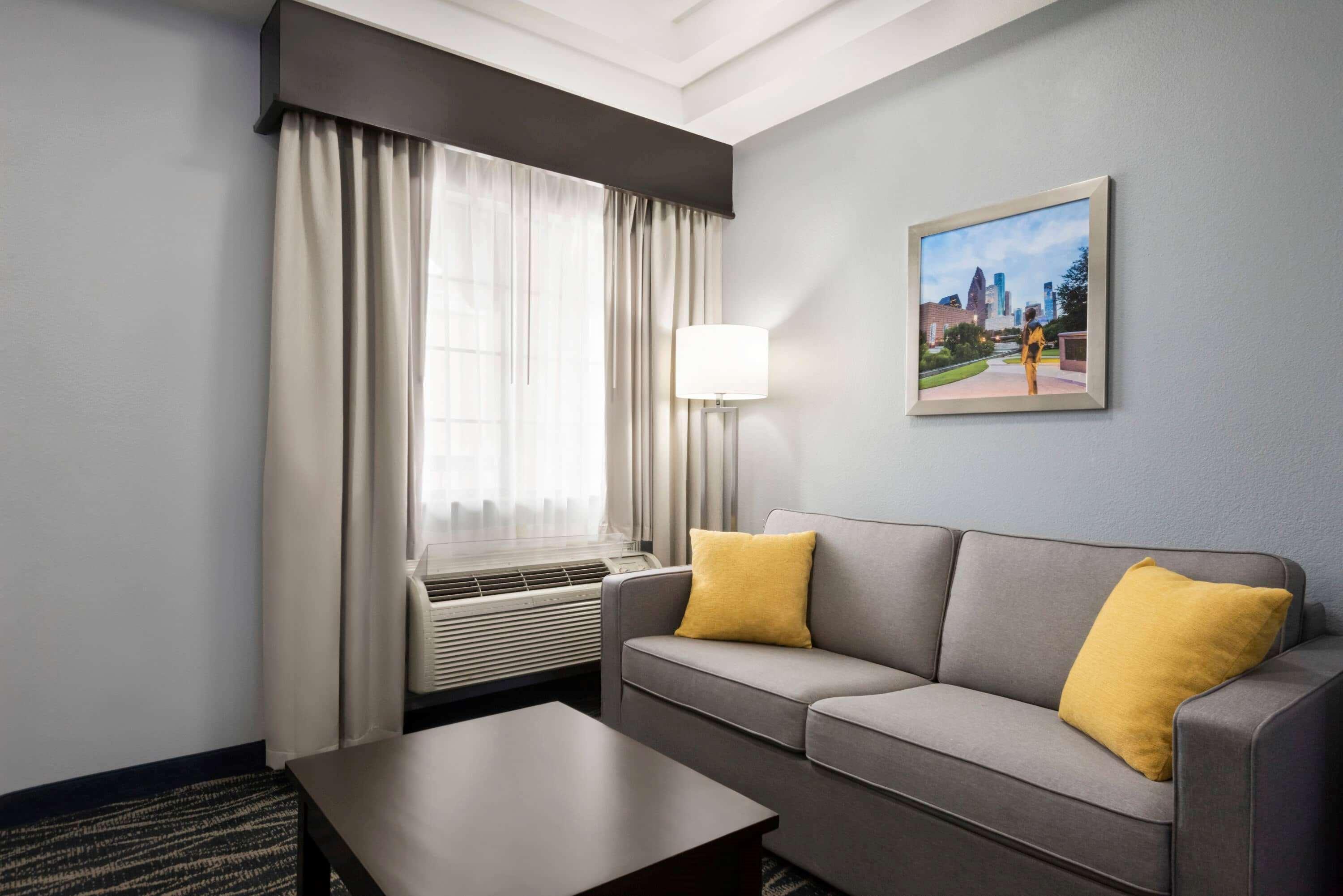Days Inn & Suites By Wyndham Houston Hobby Airport Dış mekan fotoğraf