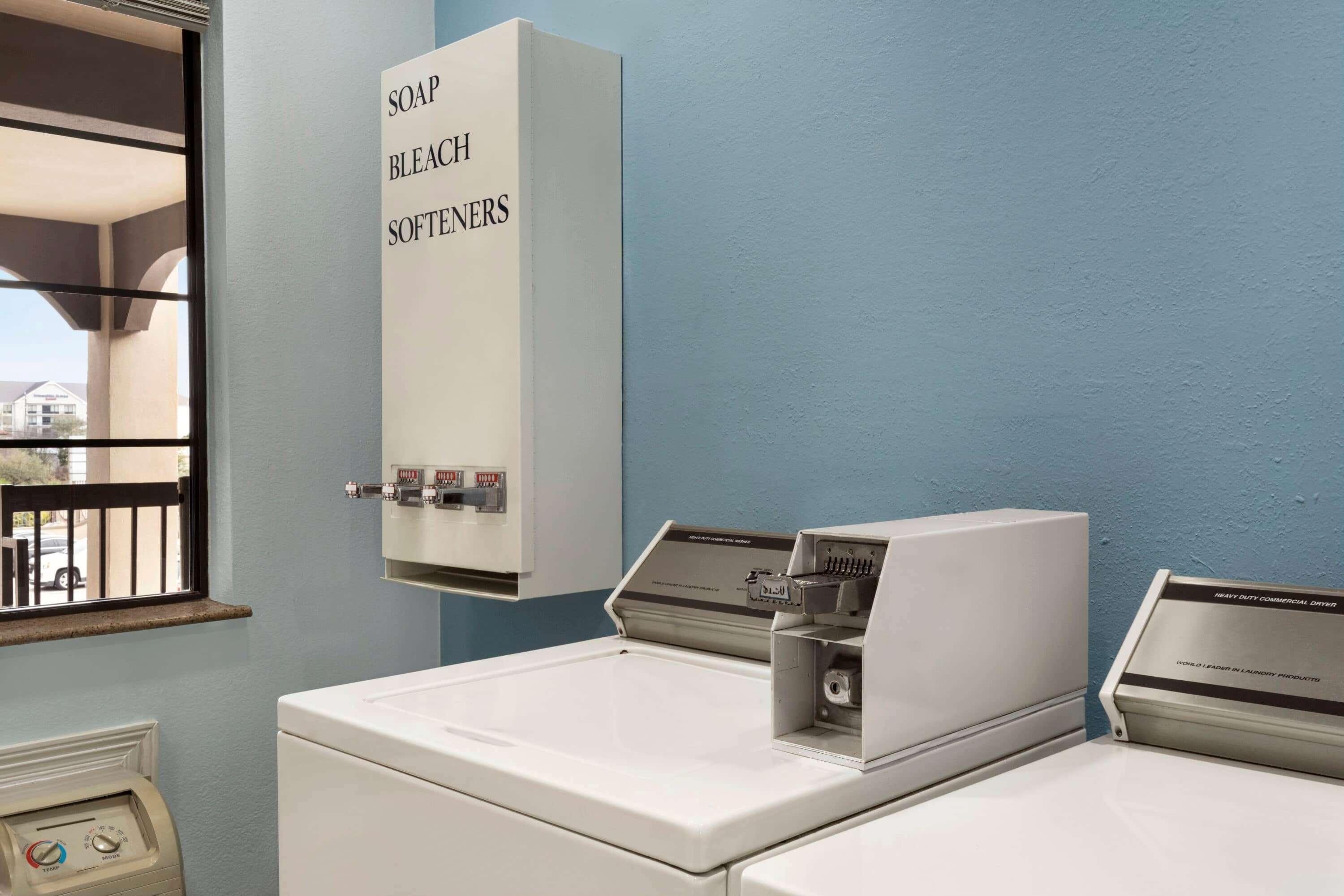 Days Inn & Suites By Wyndham Houston Hobby Airport Dış mekan fotoğraf