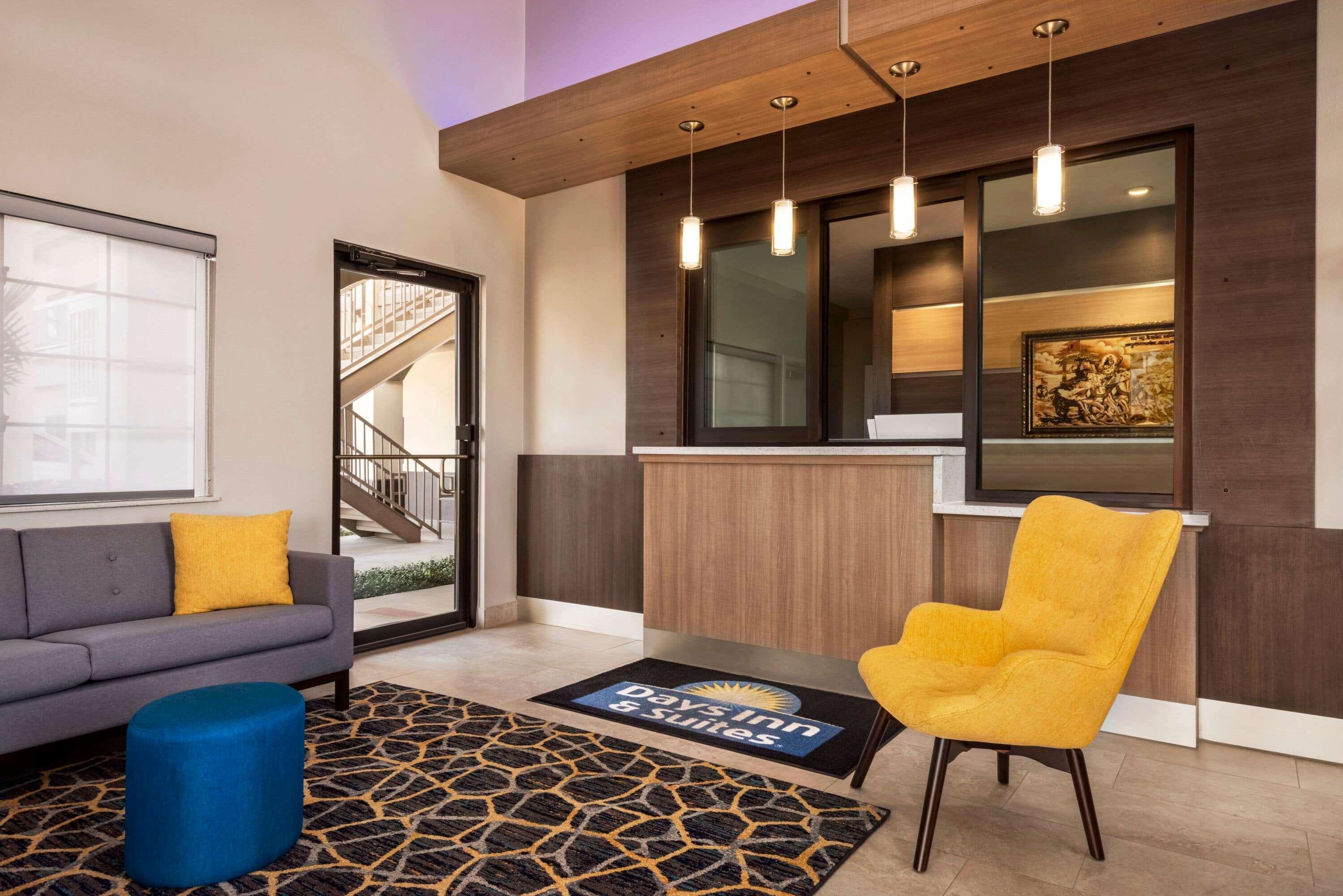 Days Inn & Suites By Wyndham Houston Hobby Airport Dış mekan fotoğraf
