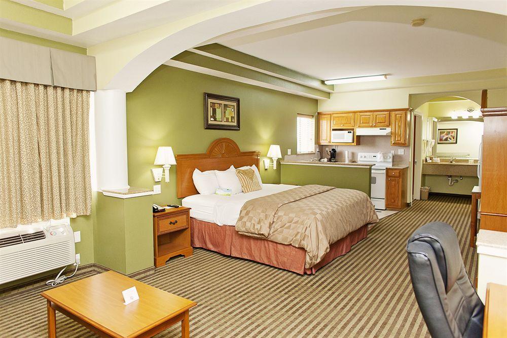 Days Inn & Suites By Wyndham Houston Hobby Airport Dış mekan fotoğraf