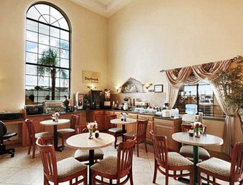 Days Inn & Suites By Wyndham Houston Hobby Airport Dış mekan fotoğraf