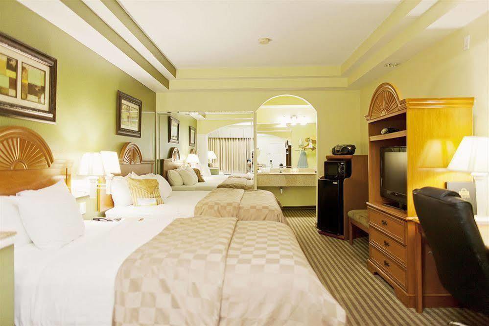 Days Inn & Suites By Wyndham Houston Hobby Airport Dış mekan fotoğraf